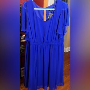 NWT TORRID PLUS Royal Blue chiffon flutter sleeve dress. Size 3 or 22/24 NWT